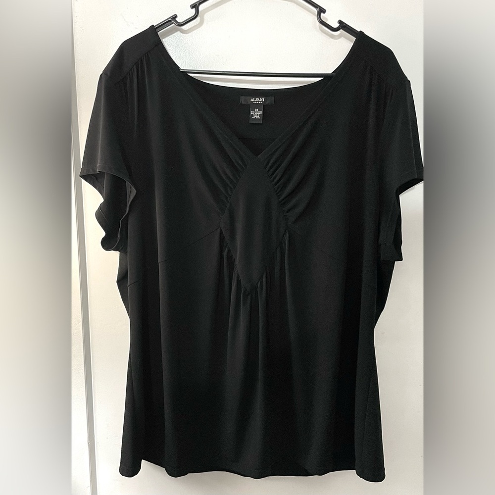 ALFANI | Elegant Black Blouse